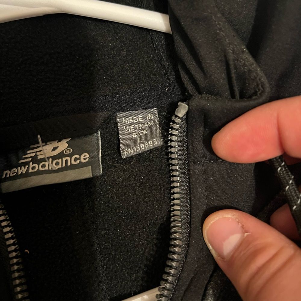 New Balance Black Zip-Up Jacket - Picture 2 of 3